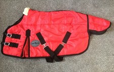 SALE STABLE RUG 200g RED Mini